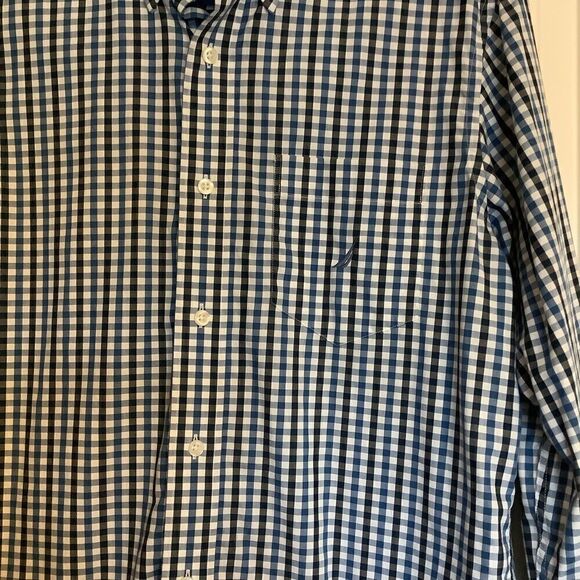 Nautica Classic Fit Button Down - Picture 2 of 5